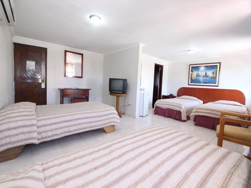 Puerta De Oro Hotel