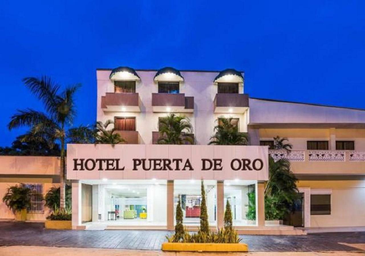 Puerta De Oro Hotel